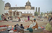 Orchha - the Phool Bagh Dinman Hardols Palace 